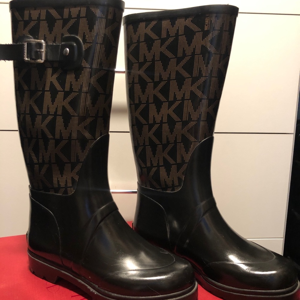 Michael Kors rain boots in great condition